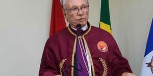 Djalma Carvalho: O Riacho que Nunca para de “Soprar” por Eduardo Cavalcante