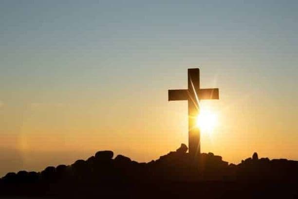 A cruz: Quando a morte se transforma em vida