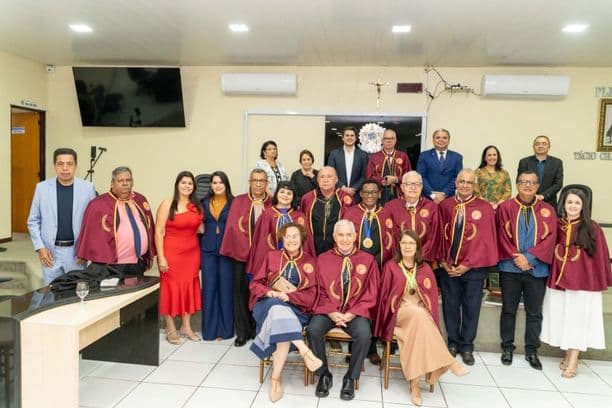 Academia Santanense de Letras realiza festiva anual com posse de novos acadêmicos e entrega da Comenda Breno Accioly