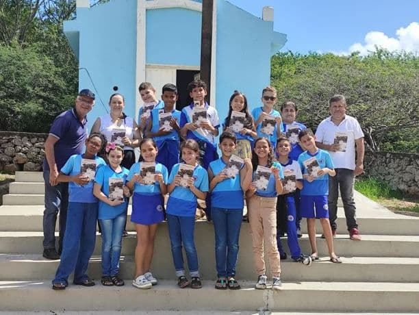 Alunos e professores da Escola de Educação Básica São Cristóvão participam do Projeto Valorizando Nossa Literatura